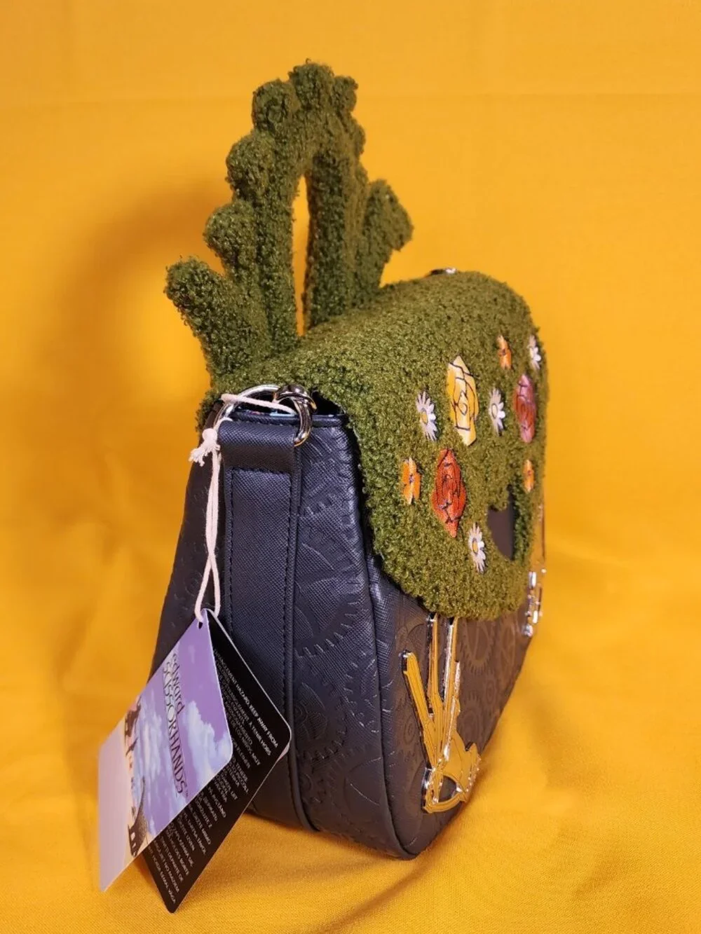 Loungefly Edward Scissorhands Sherpa Topiary Floral Horror Movie Crossbody Bag - Picture 4 of 12